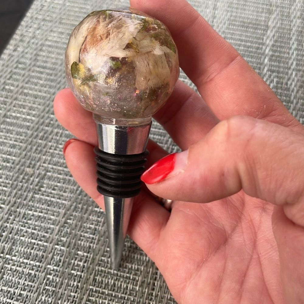 Handmade Pressed Flower Round Top Wine Stop Lavender